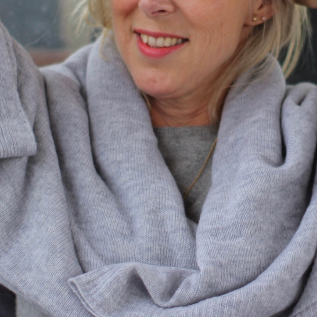 Royal Cashmere Reisetragetuch, 100 % Kaschmir, Grau