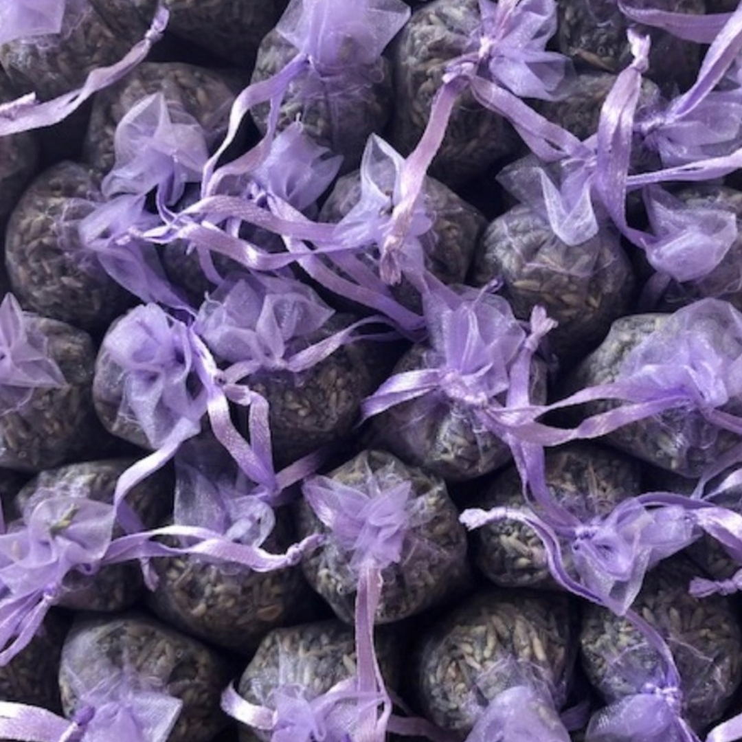 Lavender scented sachets, lilac 10 x 3 grams. NOW €3.50 DISCOUNT at checkout!!